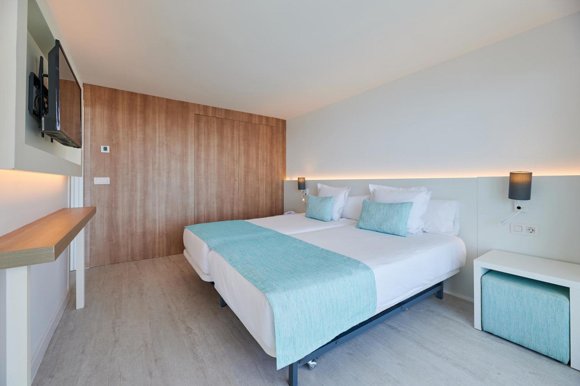 Aluasoul Carolina - Adults Only Otel Font de sa Cala Dış mekan fotoğraf