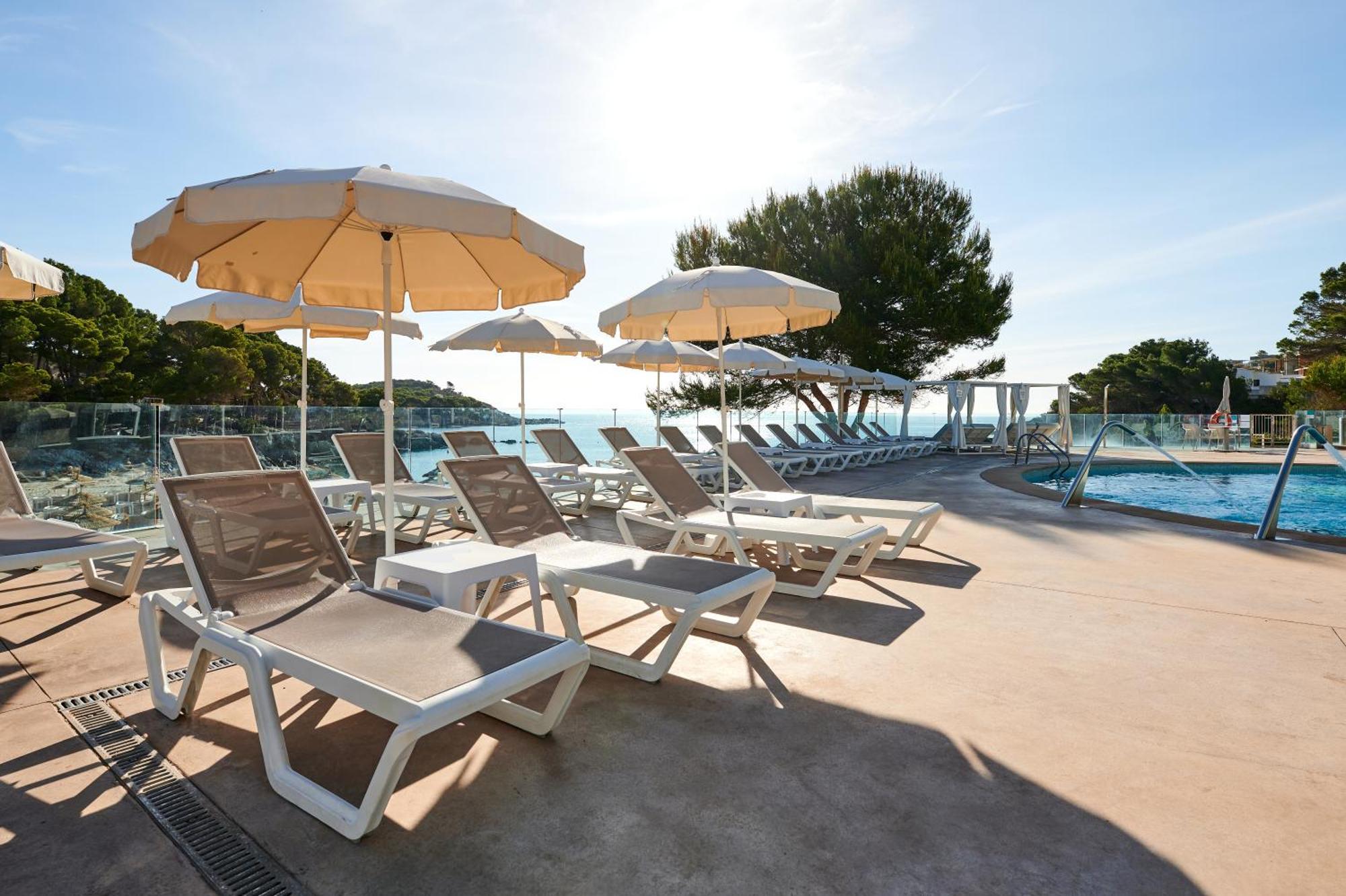 Aluasoul Carolina - Adults Only Otel Font de sa Cala Dış mekan fotoğraf