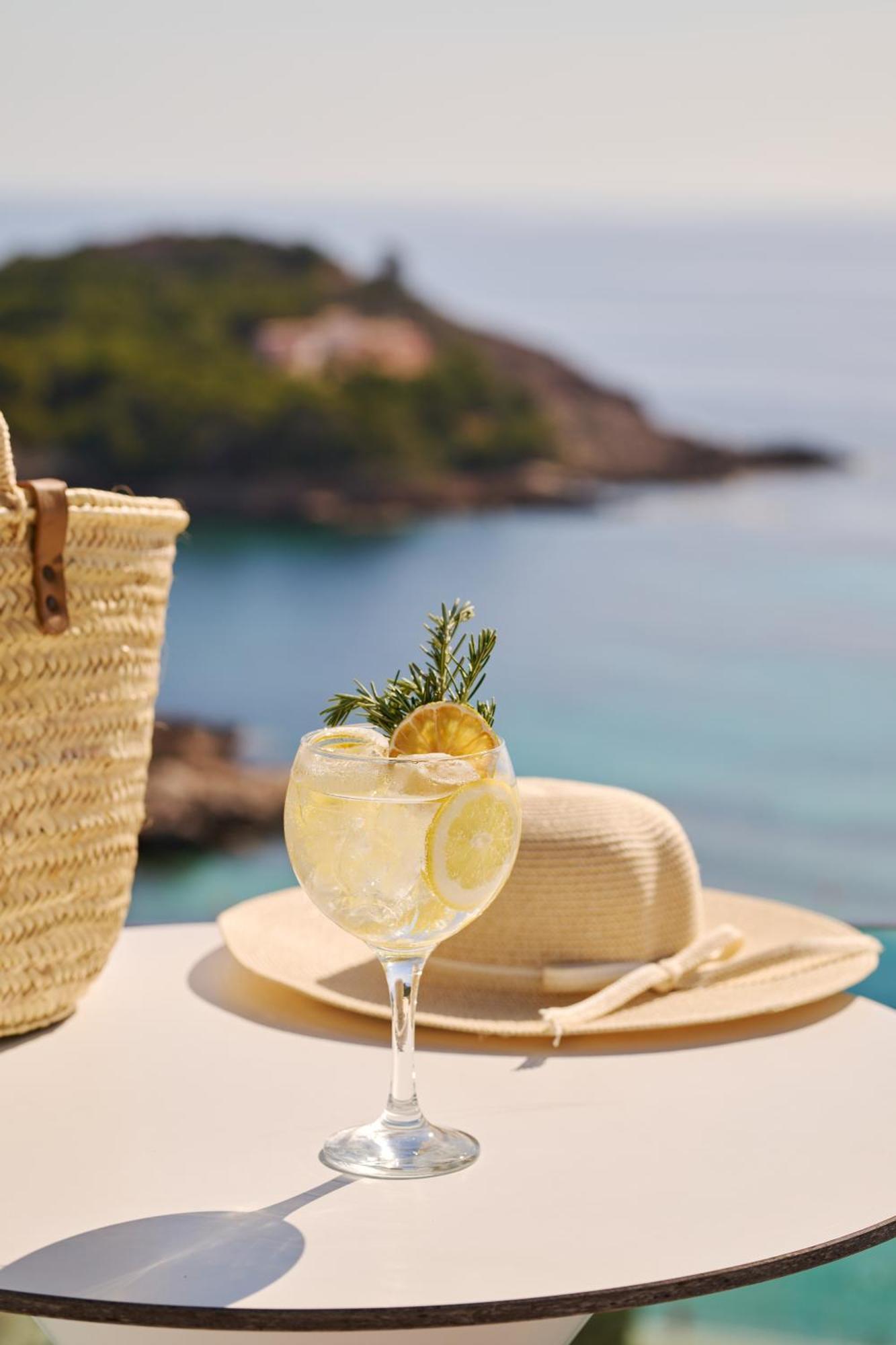 Aluasoul Carolina - Adults Only Otel Font de sa Cala Dış mekan fotoğraf